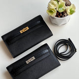 Versatile handbag styled for everyday wear