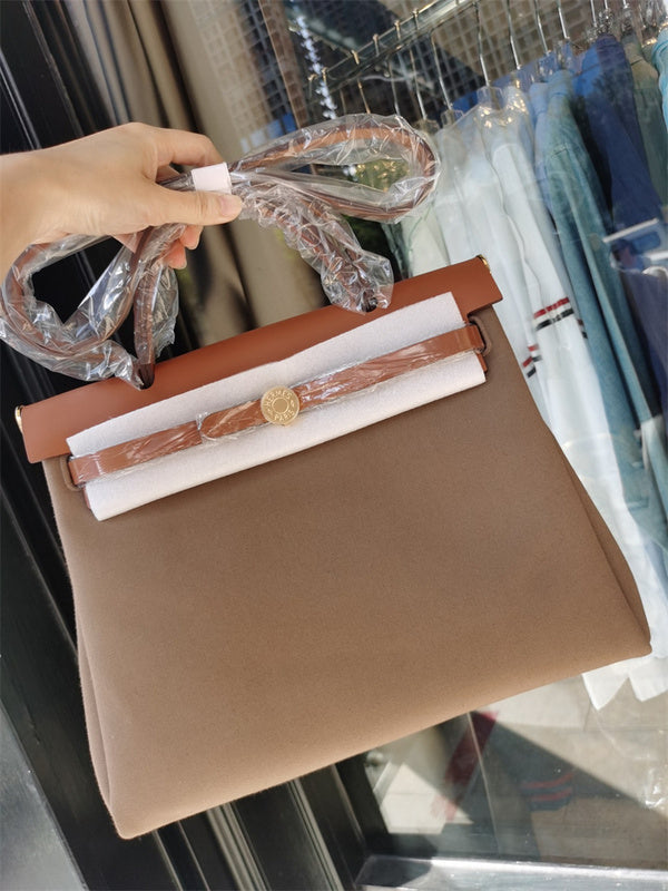  Everyday shopper bag front view 19