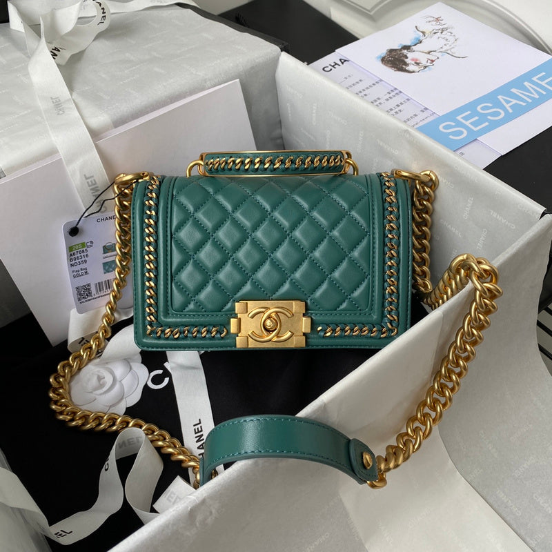  women's handbag, versatile design, view 1