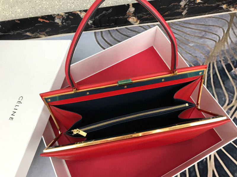 Side profile of sleek modern women's handbag – women's premium purse