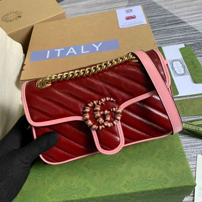 Handle and strap detail of refined chic women's handbag – women's luxury accessory
