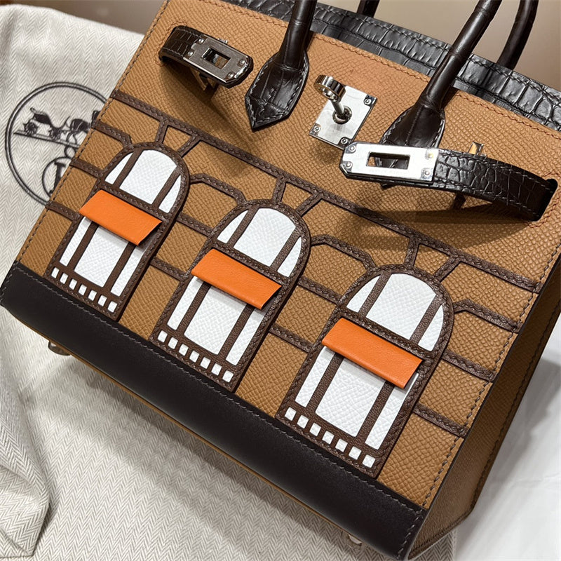  Refined handbag carried on shoulder