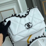  women's handbag, mid design, view 1