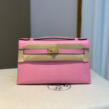 Everyday-Ready handbag styled for everyday wear
