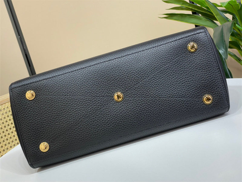  Clean-Lined shoulder bag carried on shoulder 16