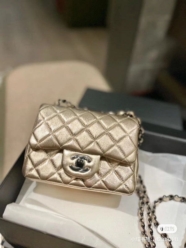  women's handbag, versatile design, view 1