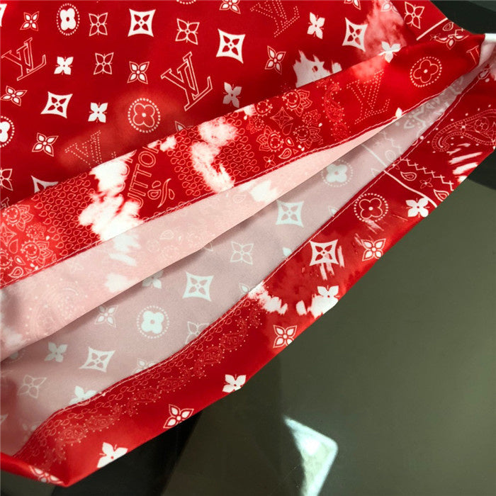 Side profile of Louis Vuitton cotton t-shirt with runway-inspired design