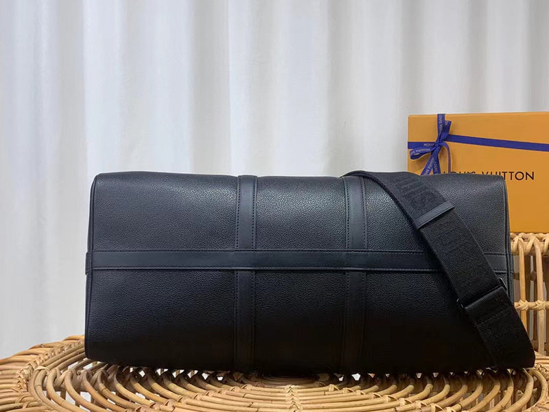 Styled lifestyle shot of elevated structured women's handbag – women's premium purse