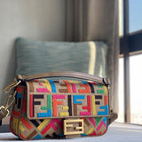 Ziva's Charm handbag – detail view (19cm*10cm*4cm)