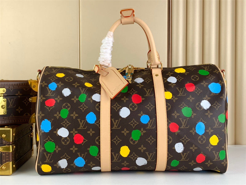  structured bag interior and compartment view 21