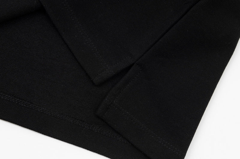 Side profile of Polo cotton polo shirt with logo-detail design