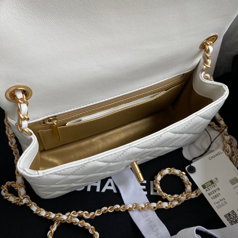 Zivas Charm Streamlined Design Fashion Handbag (Signature Shape & Finish) – Detail View