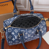  everyday bag interior and compartment view 9