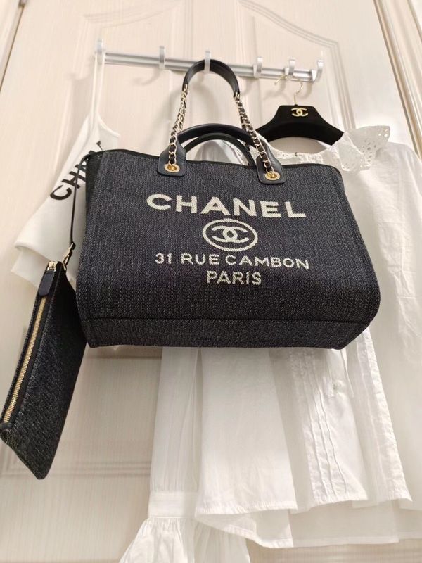  handbag, spacious everyday style, image 8