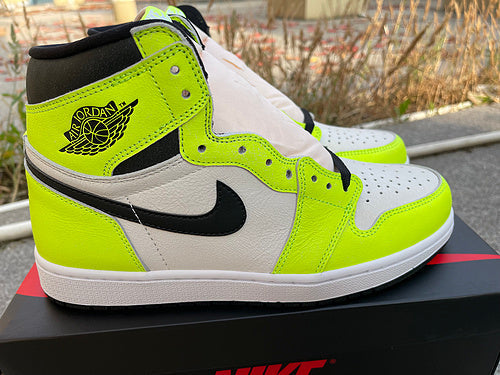 Nike Men's & Women's Premium Athletic Sneakers — Style 235 front view