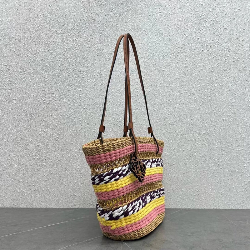 Ziva's Charm handbag – detail view (35cm*19cm*24cm)