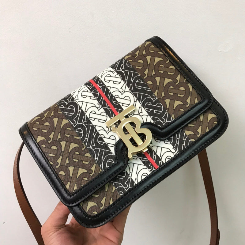 Ziva's Charm handbag – detail view (one versatile size)