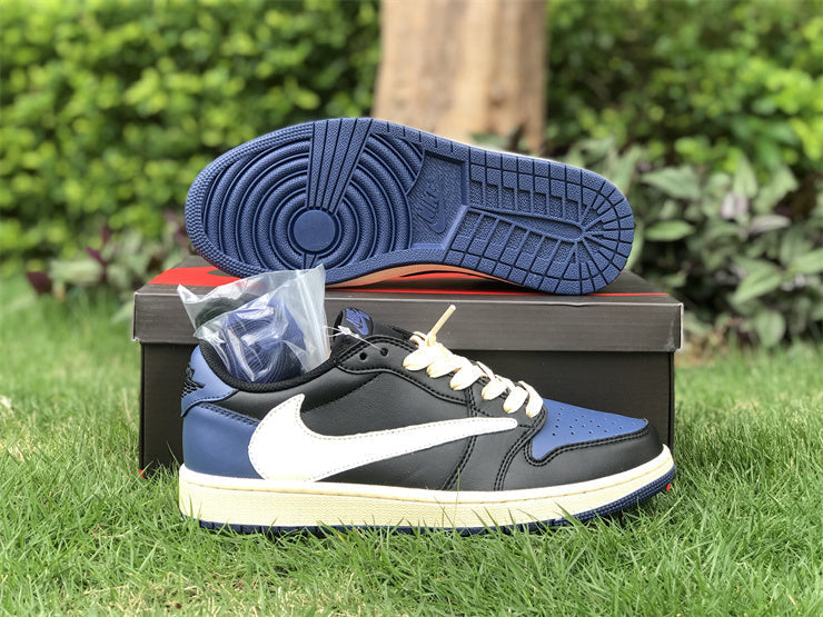 Nike fresh white-and-black luxury sneakers view 14 streetwear statement look