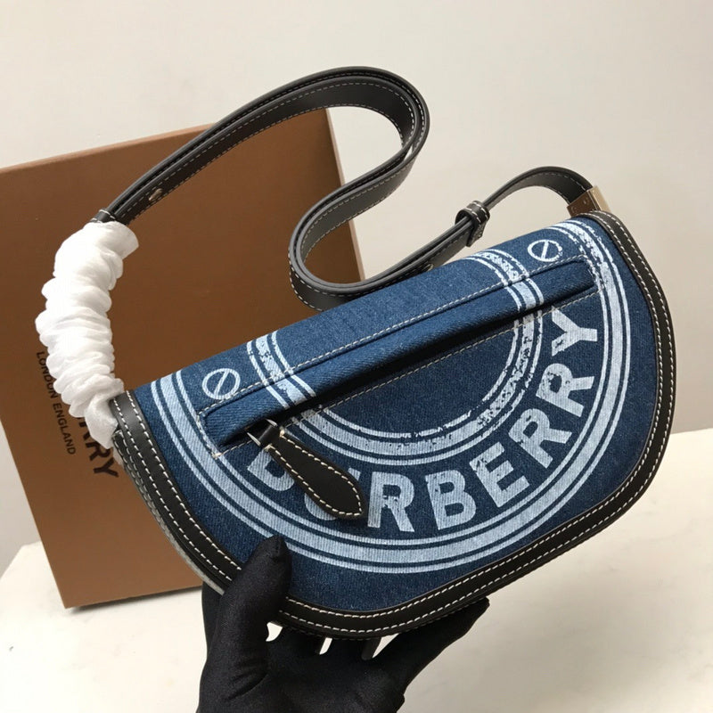 Ziva's Charm handbag – detail view (one versatile size)