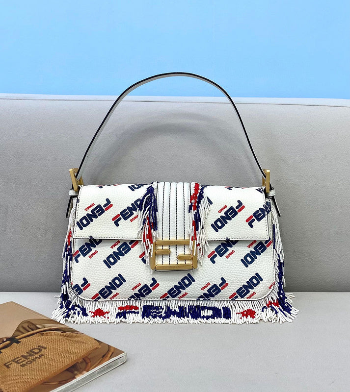 Ziva's Charm handbag – front view (26cm*5cm*14cm)