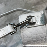 Elegant Faux Leather Handbag - Polished Finish | Women's Premium Handbag #616 - texture close-up (image 9) of designer-inspired handbag
