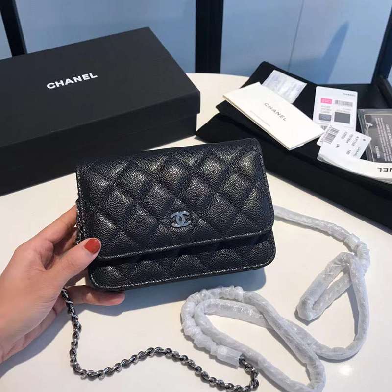 Zivas Charm Contemporary Flair Luxury Handbag (Premium Everyday Carry) – Detail View
