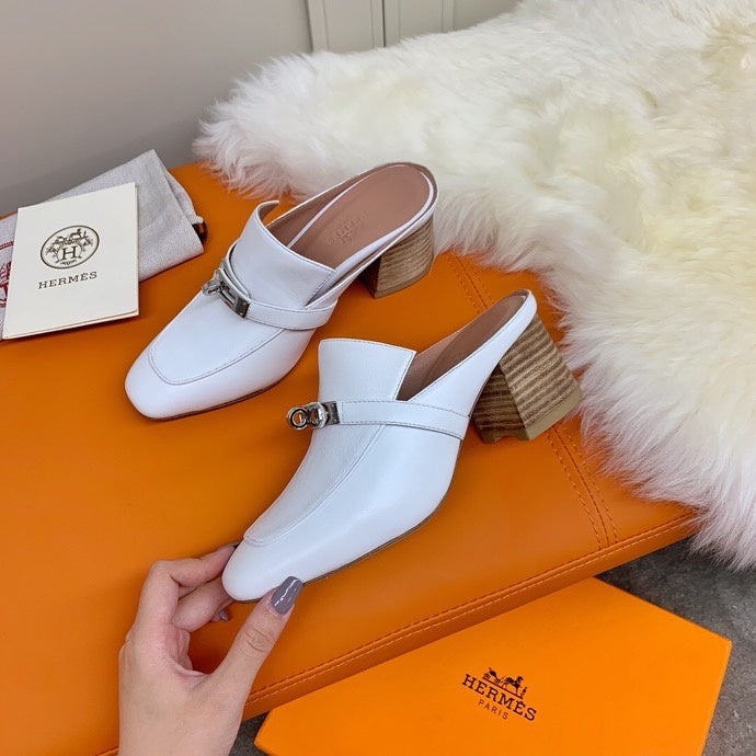 Hermes shoes Style 403 - back heel detail