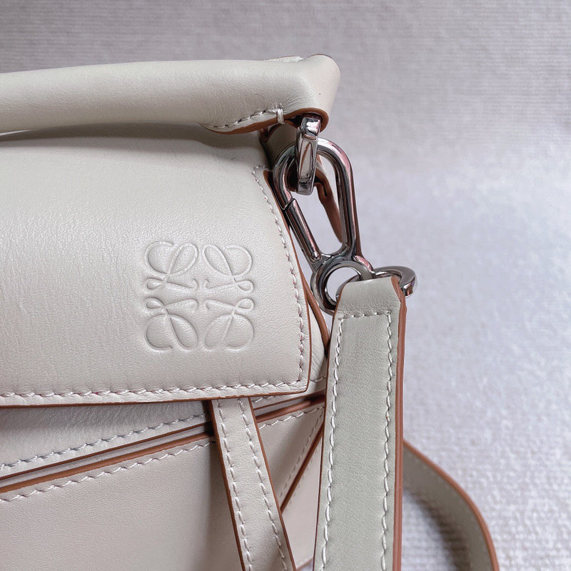 Ziva's Charm handbag – angled view (18cm*12cm*7cm)