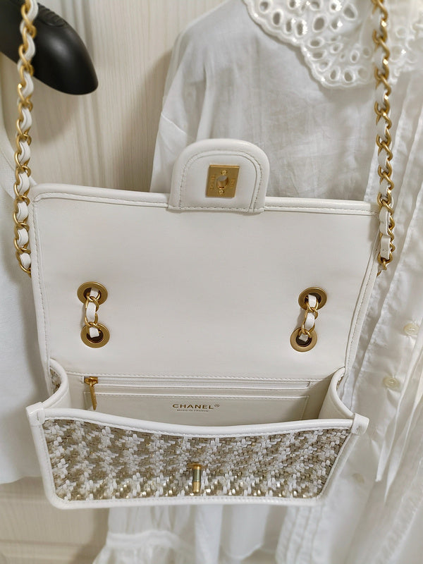  mid purse view 4