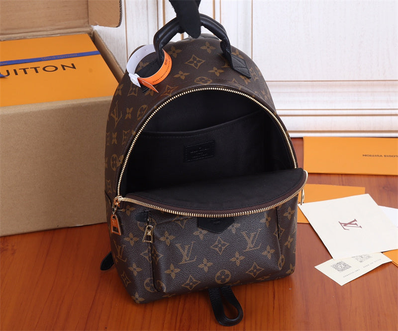  Sophisticated tote bag front view 19