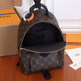  Sophisticated tote bag front view 19
