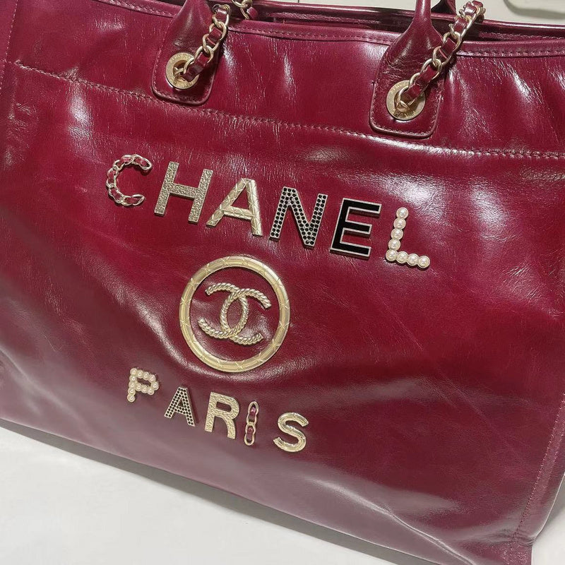  women's handbag, spacious design, view 4
