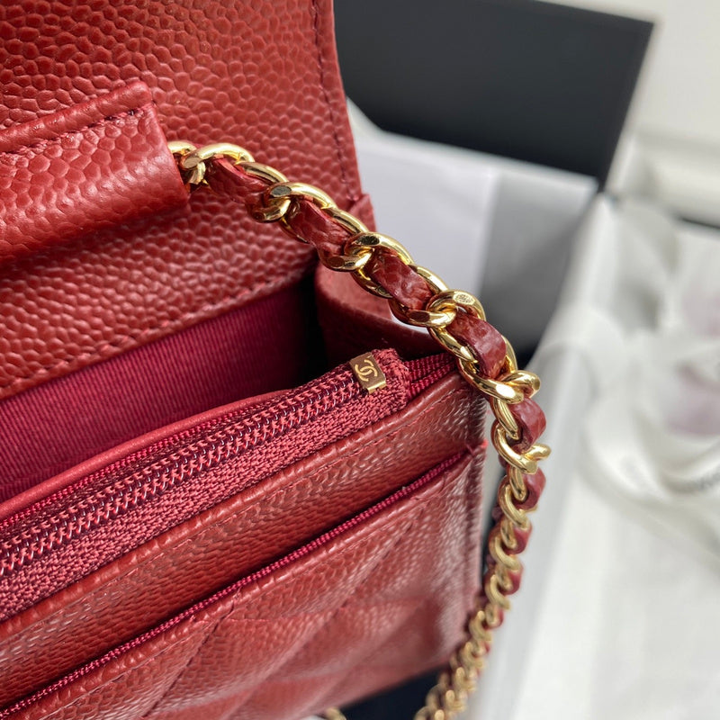 Zivas Charm Understated Luxury Fashion Handbag (Considered Detail & Form) – Close-Up Detail