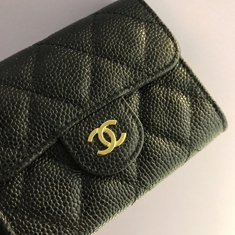 Zivas Charm Refined Everyday Style Everyday Handbag (Refined Modern Silhouette) – Detail View