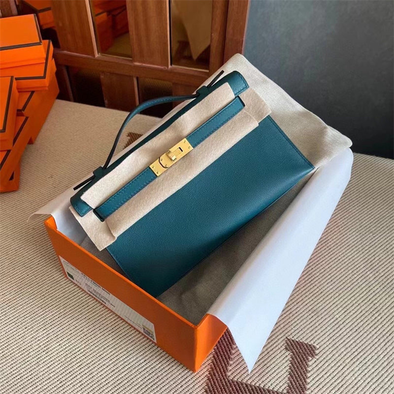 Poised handbag styled for everyday wear