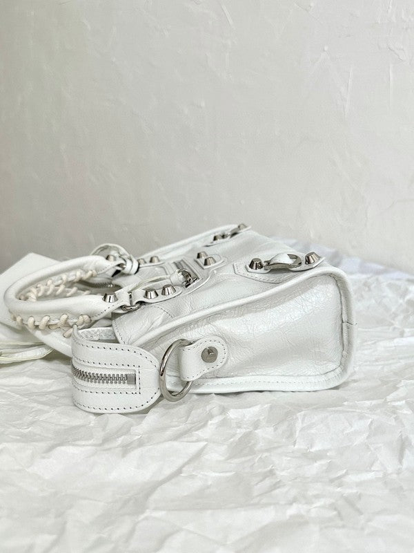 Zivas Charm Signature Style Statement Handbag (Elevated Daily Companion) – Full Silhouette