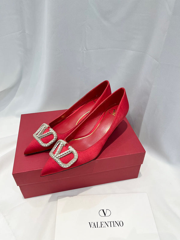 Close-up detail view of Valentino Garavani luxury piece style No.216