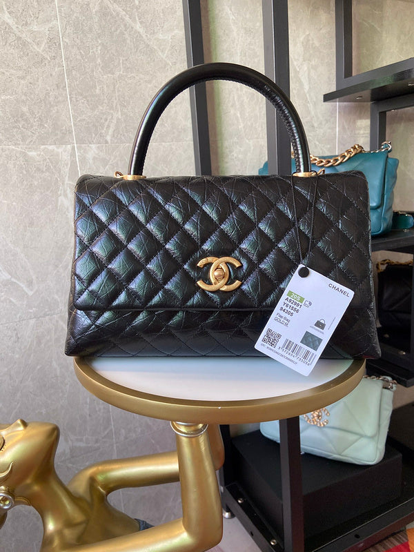  women's handbag, spacious design, view 10