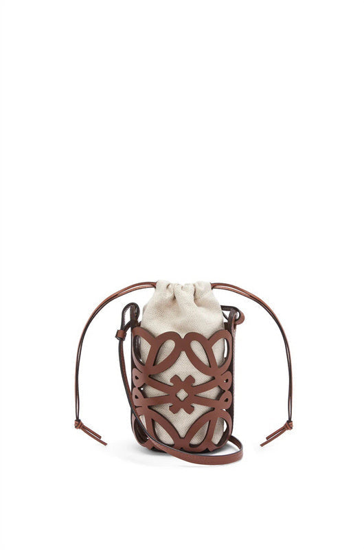 Ziva's Charm handbag – front view (12cm*7cm*21cm)