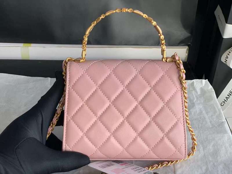 Zivas Charm Timeless Appeal Everyday Handbag (Statement-Ready Design) – Detail View