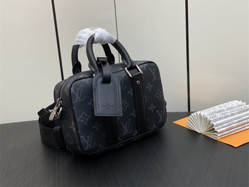  Essential everyday bag carried on shoulder