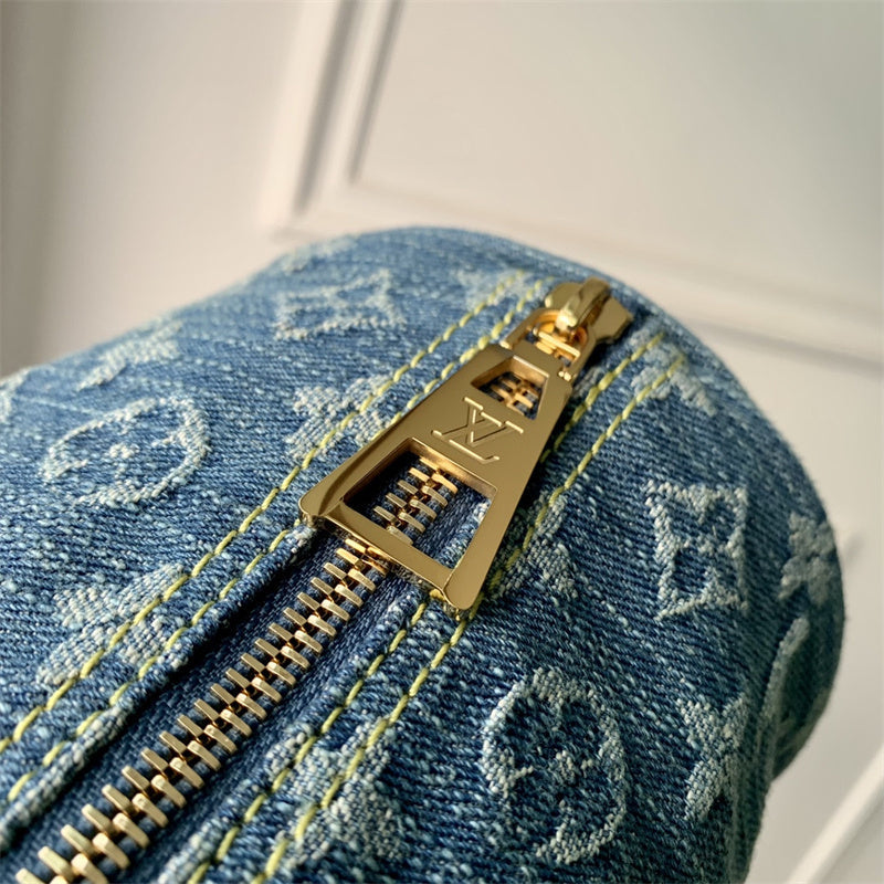  Sophisticated structured bag front view 7