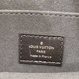 Front view of everyday-luxe chic women's handbag – women's luxury accessory