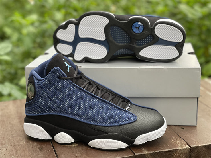 Nike Men's & Women's Signature Luxury Sneakers — Style 228 detail view