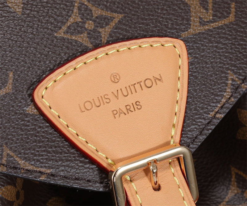  Sleek shoulder bag front view 7