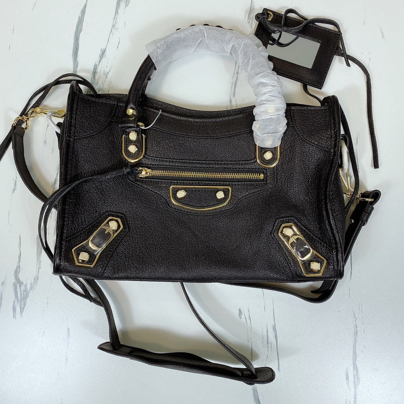 Zivas Charm Effortless Sophistication Fashion Handbag (Refined Modern Silhouette) – Back View