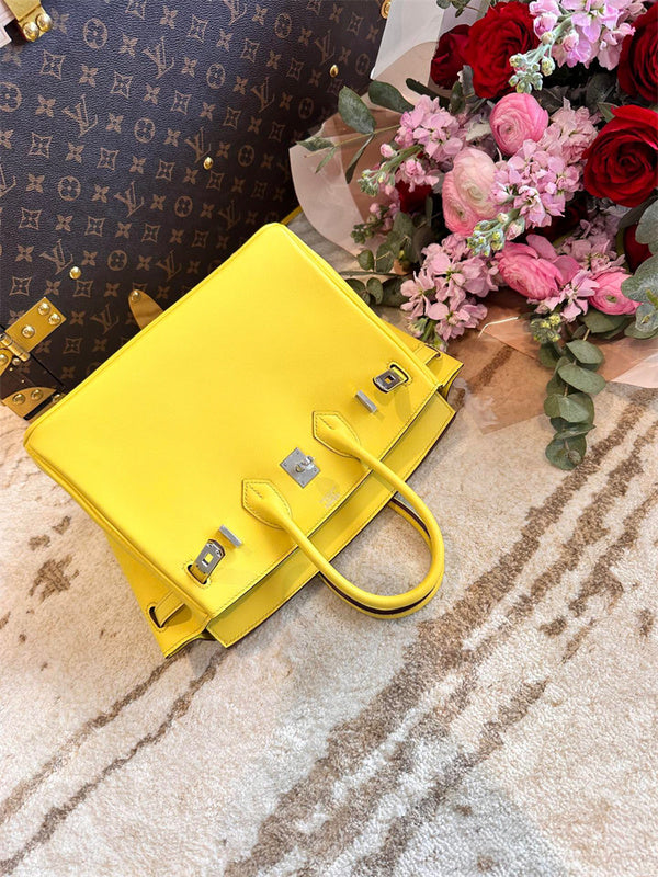 Sophisticated handbag styled for everyday wear