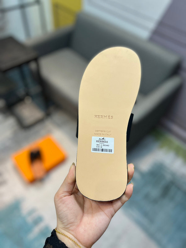 Hermes shoes Style 023 - packaging and accessories