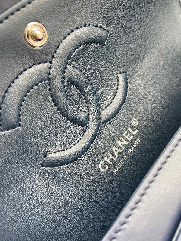 Zivas Charm Versatile Design Designer Handbag (Contemporary Shape Language) – Full Silhouette