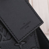  carryall bag interior and compartment view